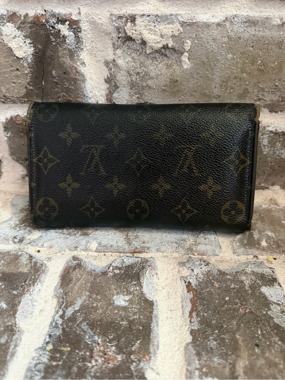 Louis Vuitton Sarah Wallet in Monogram canvas - Picture 2 of 7